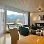 Grosszuegige Zwischen Bern Und Interlaken