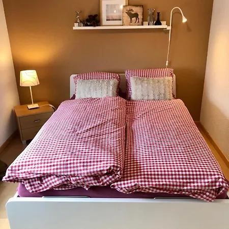 Grosszuegige Ferienwohnung Zwischen Bern Und Interlaken Lägenhet