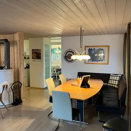 Grosszuegige Ferienwohnung Mit Alpenblick Nahe Thun *