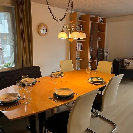 Grosszuegige Ferienwohnung Mit Alpenblick Nahe Thun