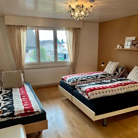 Grosszuegige Ferienwohnung Mit Alpenblick Nahe Thun アパート *